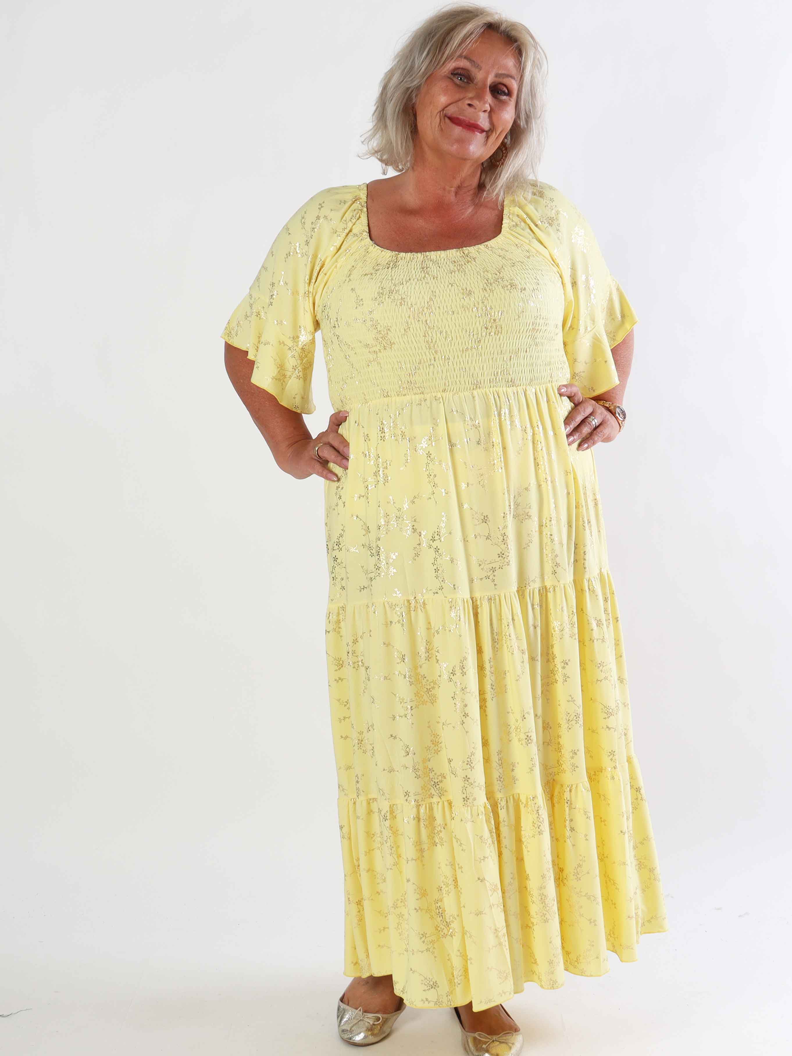Elna Gold - Enfärgad plus size klänning med resår och guldmönster